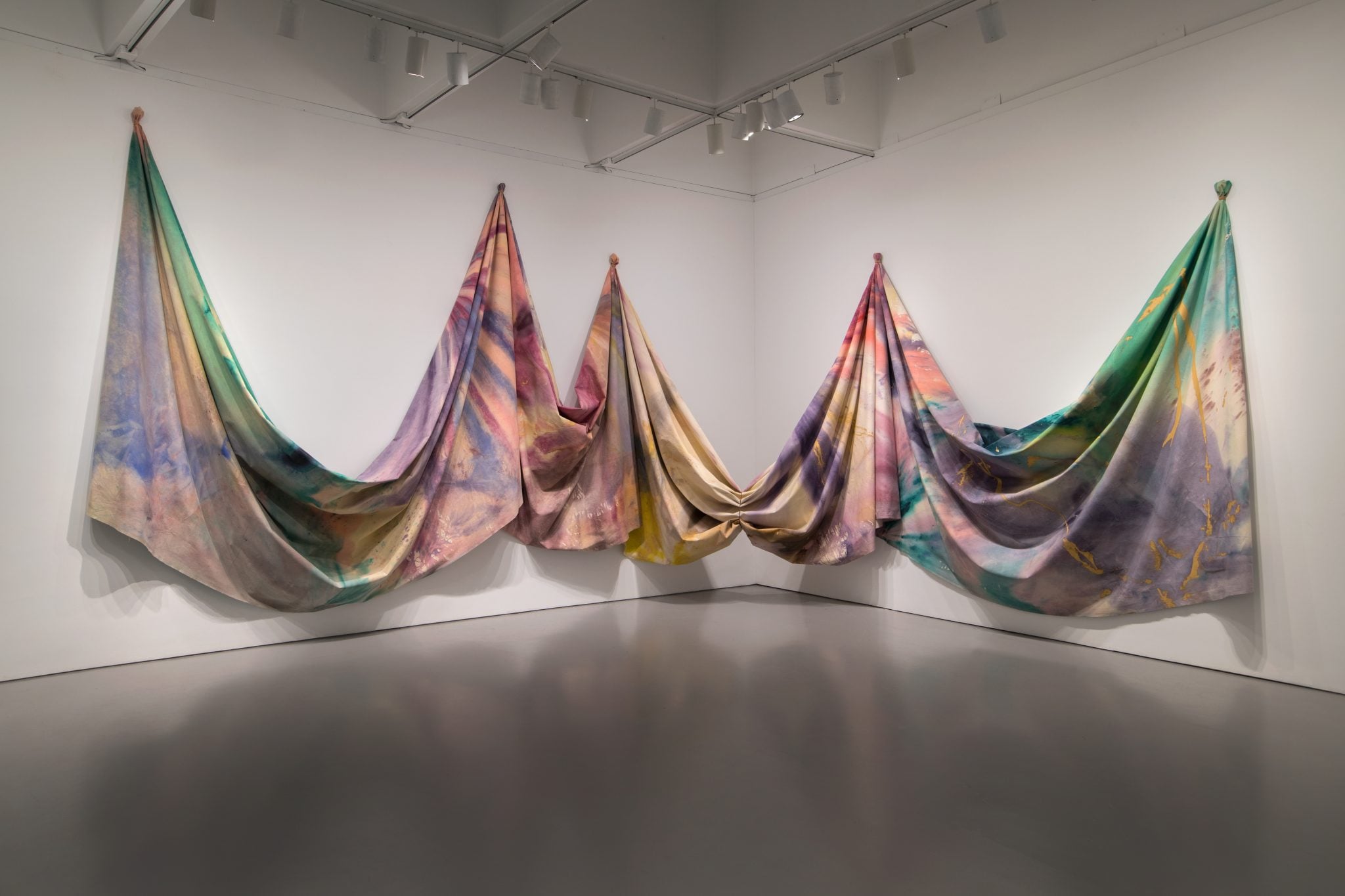 Hirshhorn spotlights Richard Long’s 14-metre marble ‘Carrara Line’ in ‘Big Things for Big Rooms’