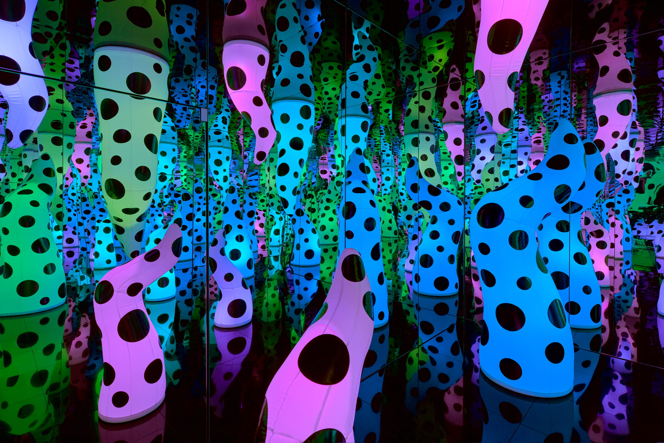 Yayoi Kusama’s LOVE IS CALLING returns to the ICA/Boston