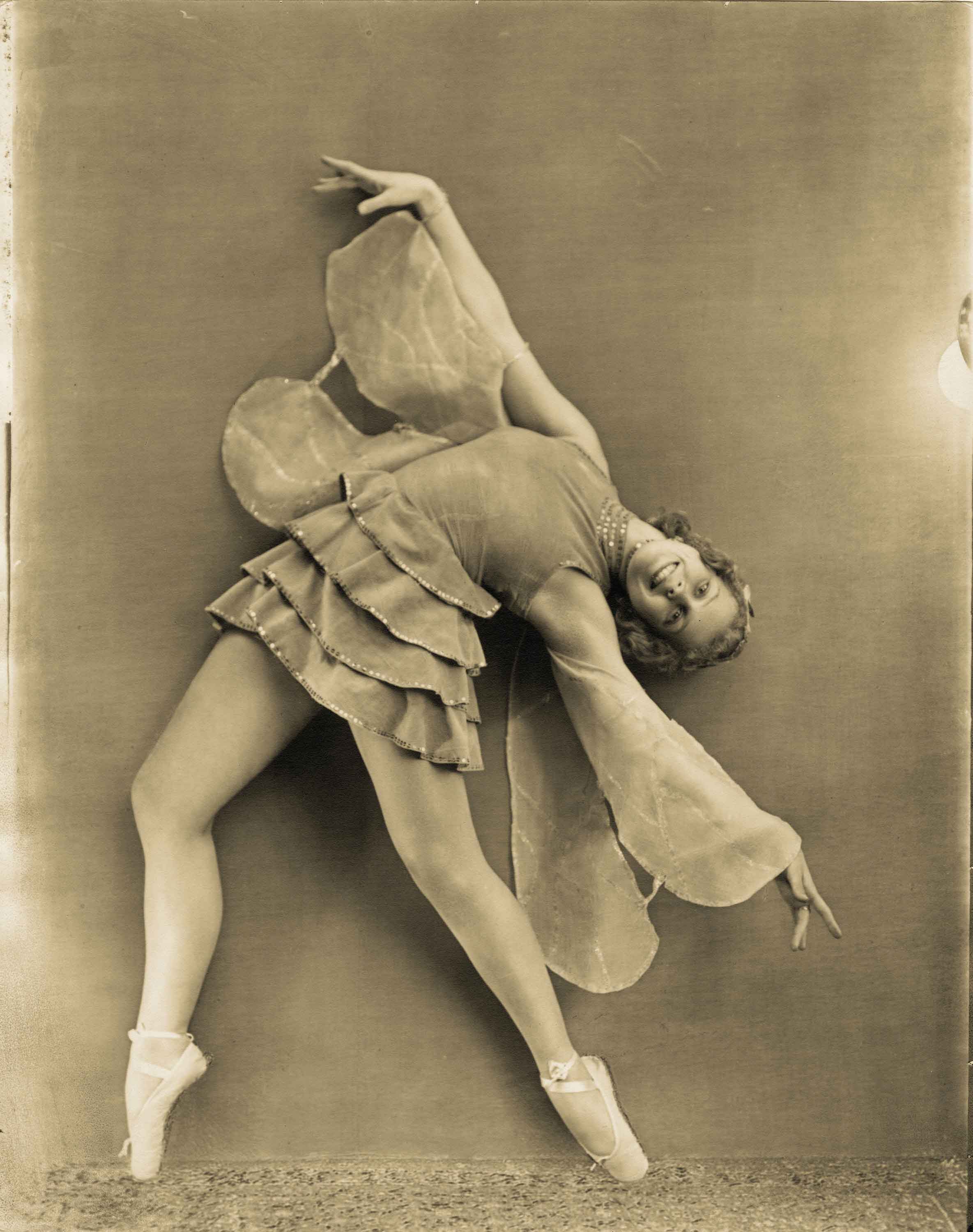 Estorick Collection Presents Exhibition on Wanda and Marion Wulz