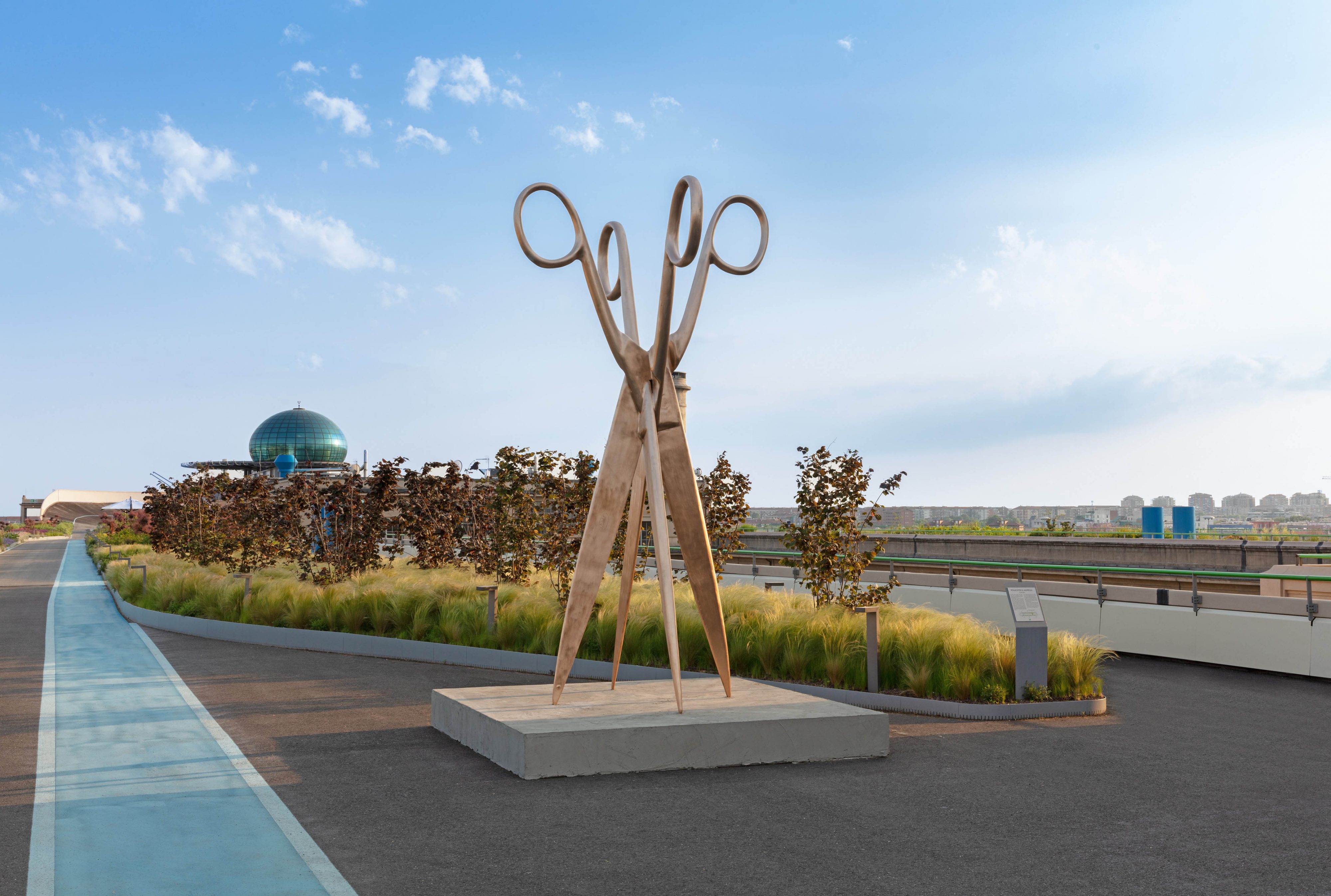 VALIE EXPORT’s Monumental Bronze ‘Die Doppelgängerin’ Reaches Its Final Presentation on Turin’s Pista 500