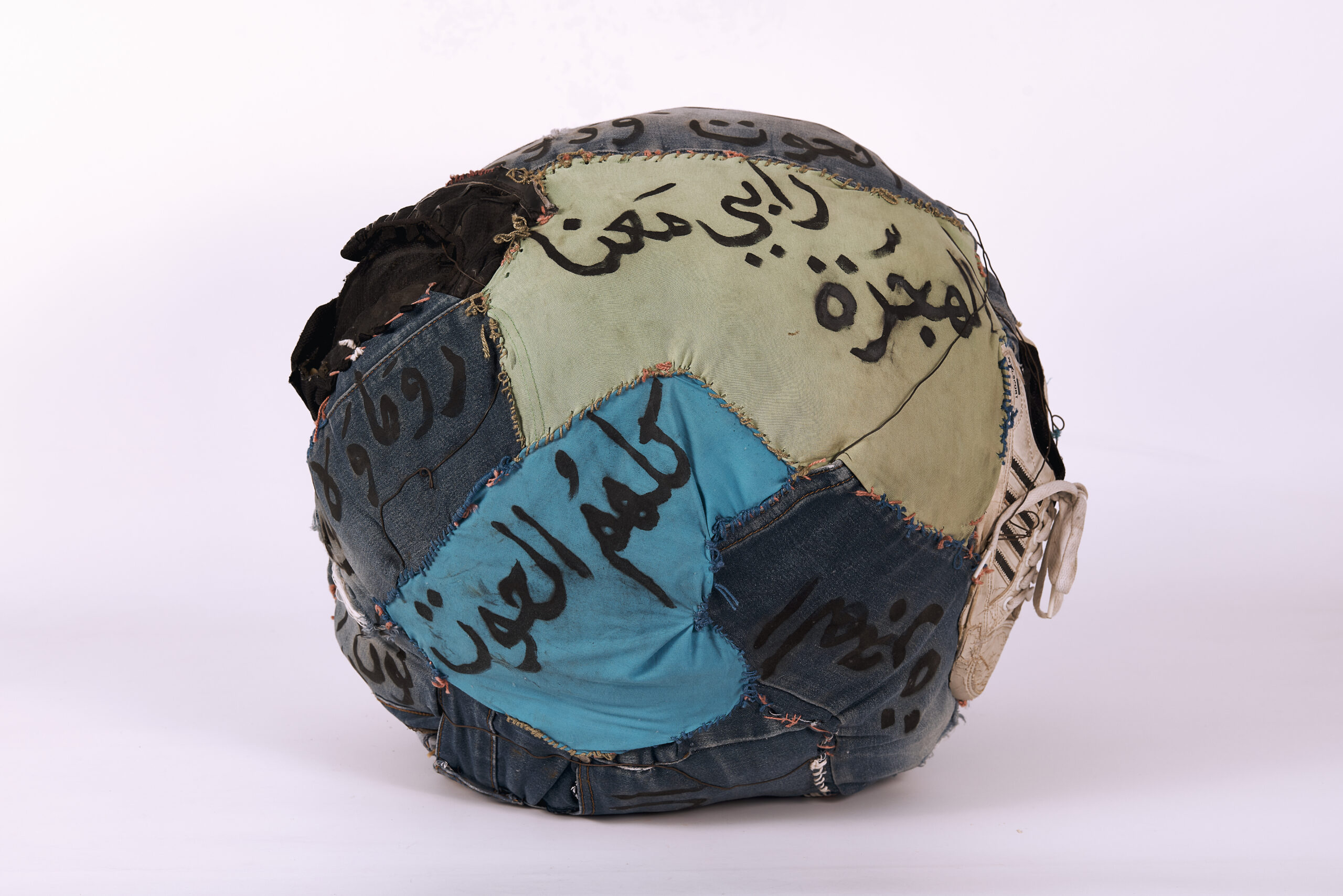 Menart Fair’s Algeria Project Room Brings 12 Emerging Artists From Les Ateliers Sauvages to Paris