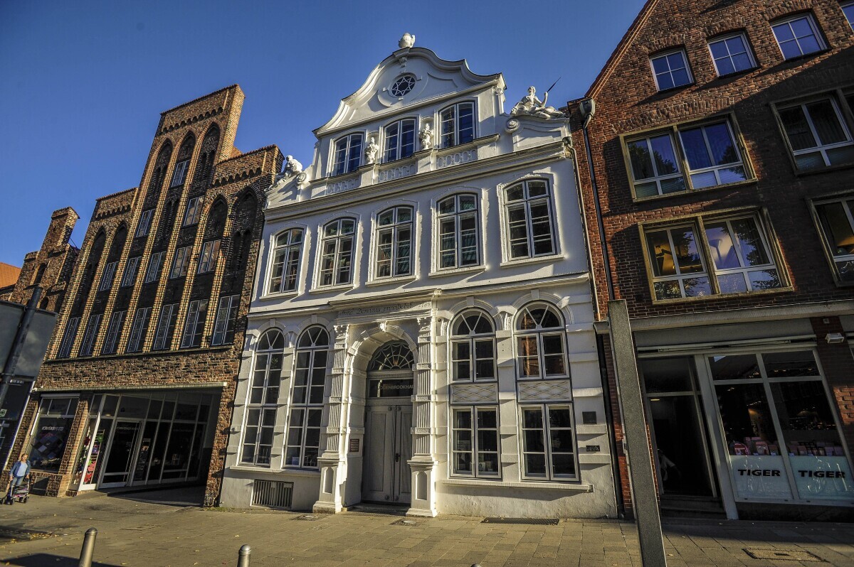 Buddenbrookhaus marks 125 years of 'Buddenbrooks' with 'Family Affairs' at St. Annen-Museum