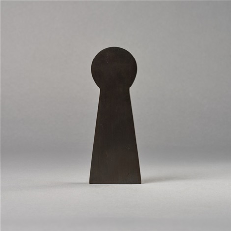 Robert Therrien’s ‘No Title (Keyhole)’ Offered for Resale at $15,000