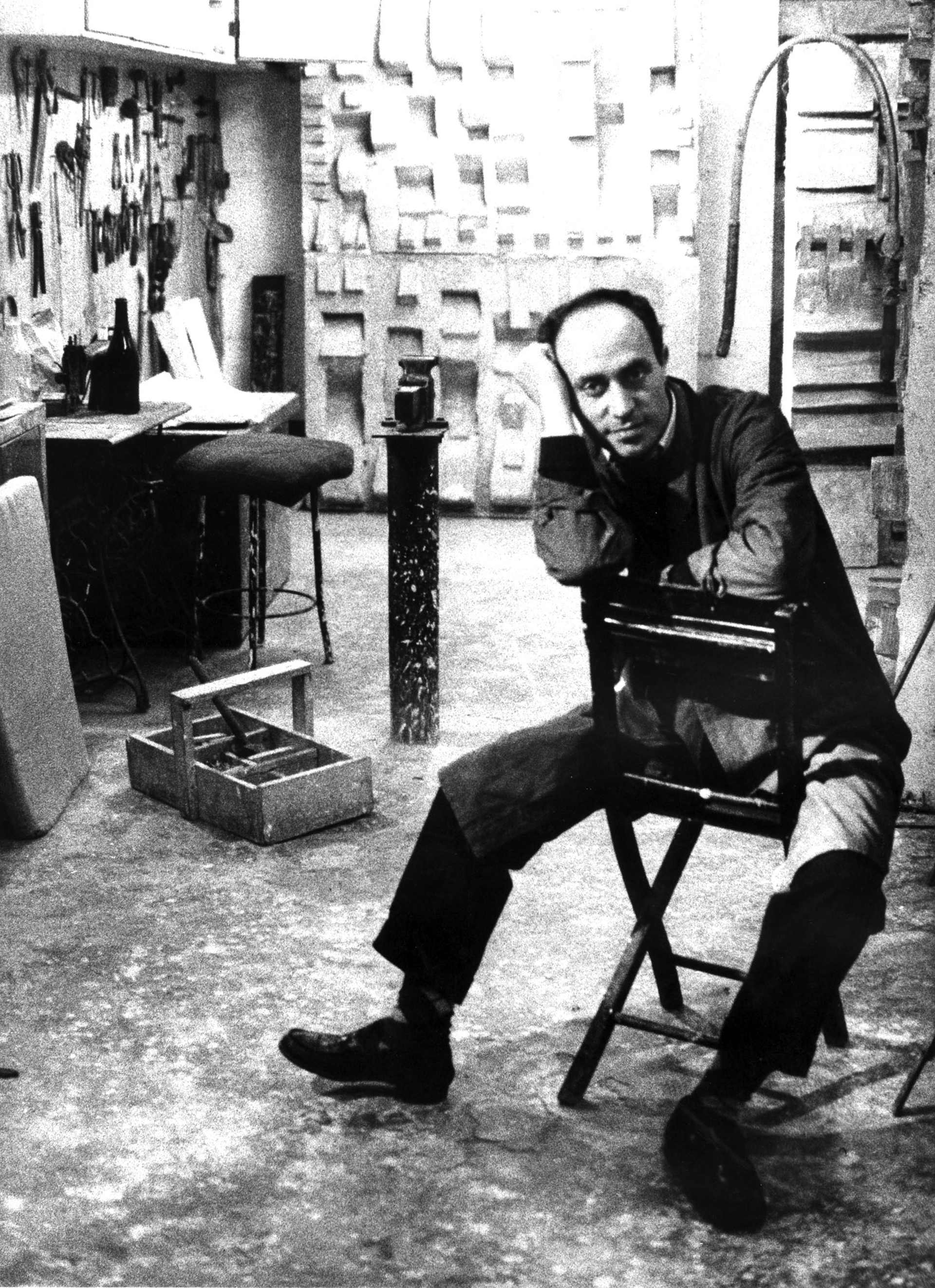 Ugo Mulas’s Photographs of Arnaldo Pomodoro Enter the Fondazione’s Online Archive